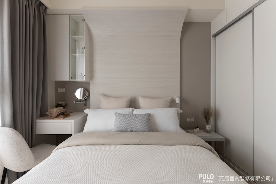 建議可以將床頭板設計向天花板延伸，配上弧型無角線條。燕居室內裝修有限公司木作裝潢 - PULO裝潢平台