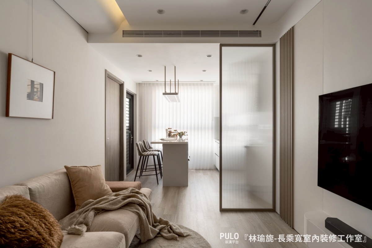 台中室內設計，13坪奶油小宅，用溫柔色系放大空間感-長乘寬室內裝修工作室台中小坪數設計 - PULO裝潢平台