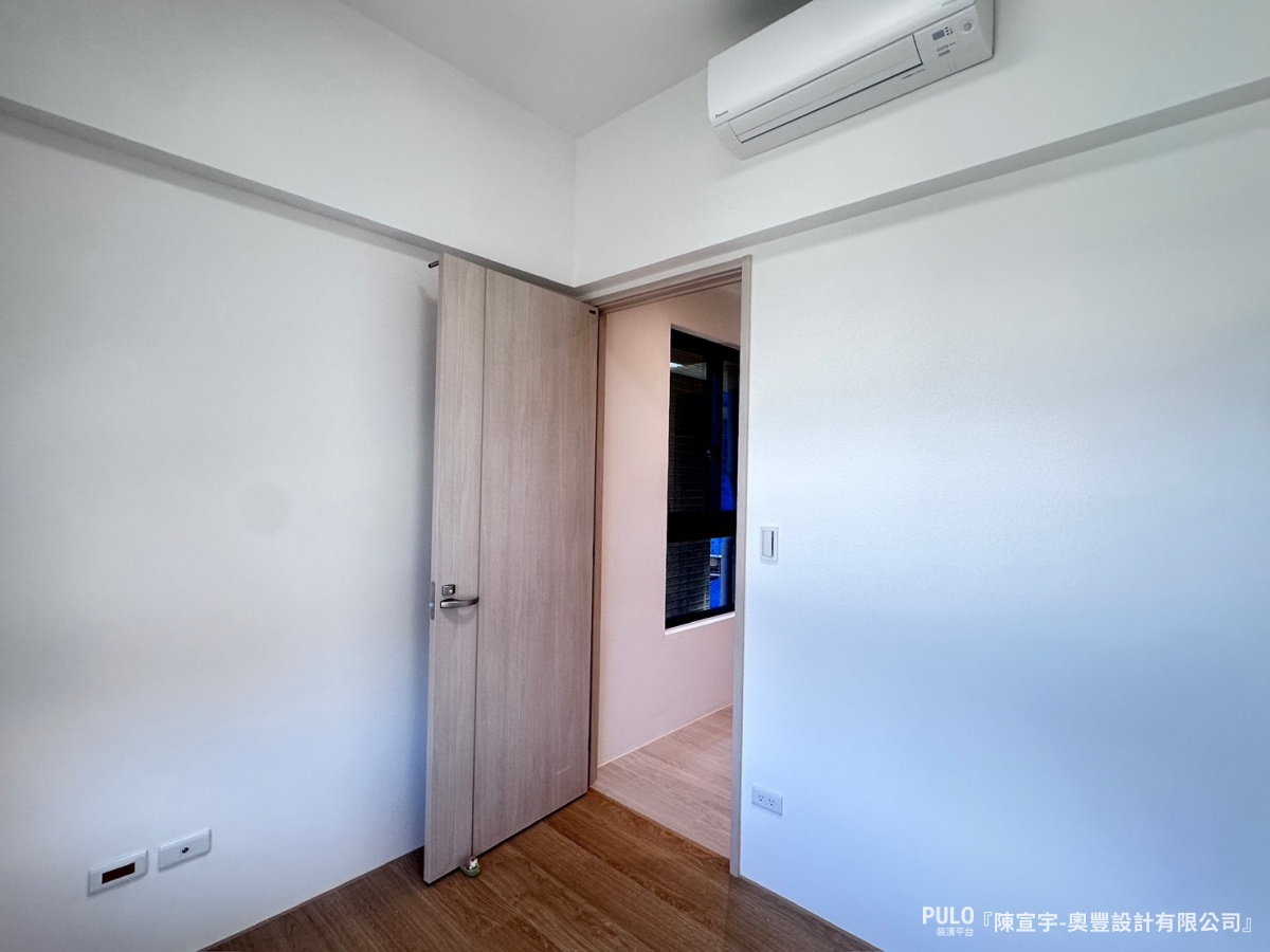 奧豐設計有限公司木作天花板作品 - PULO裝潢平台 木作天花板這樣做:用「圓弧包樑」化解管線外露,小宅輕裝潢必看 - 奧豐設計有限公司木作天花板作品 - PULO裝潢平台