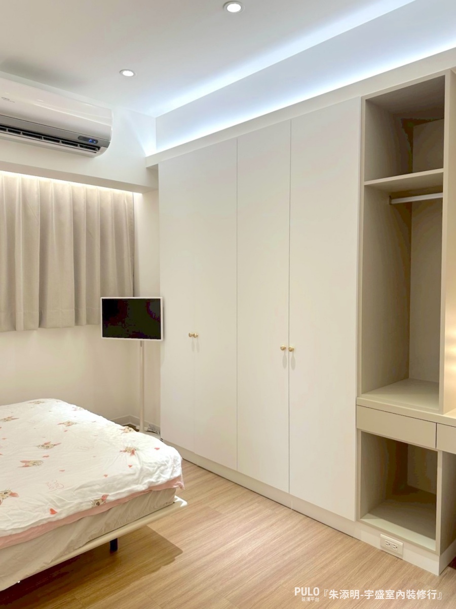 樂土也能刷出鄉居色？桃園室內設計開箱：小冰柱玻璃引光、打造奶油風質感，翻轉20坪暗廳格局-宇盛室內裝修行桃園室內設計 - PULO裝潢平台