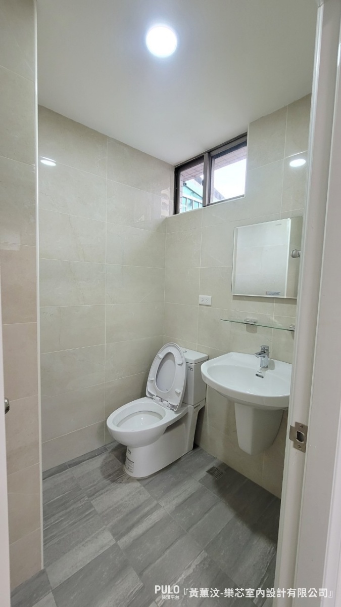 新北中和裝潢|舊屋翻新實例:廚房浴室翻修、全室粉刷 -樂芯室內設計有限公司作品- PULO裝潢平台 這則中和裝潢以舊屋翻新的基礎項目為主,針對老舊的設備與建材進行更換與修繕,讓空間恢復舒適的居住機能。 -樂芯室內設計有限公司作品- PULO裝潢平台