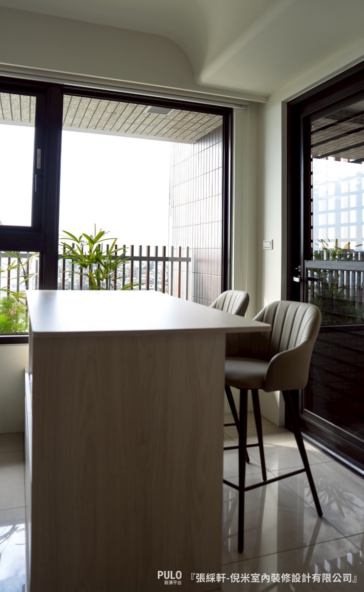 小坪數裝潢必看！台中室內設計案例：16坪白色系居家，用系統櫃與圓弧設計放大空間感-倪米室內裝修設計有限公司台中室內設計 - PULO裝潢平台