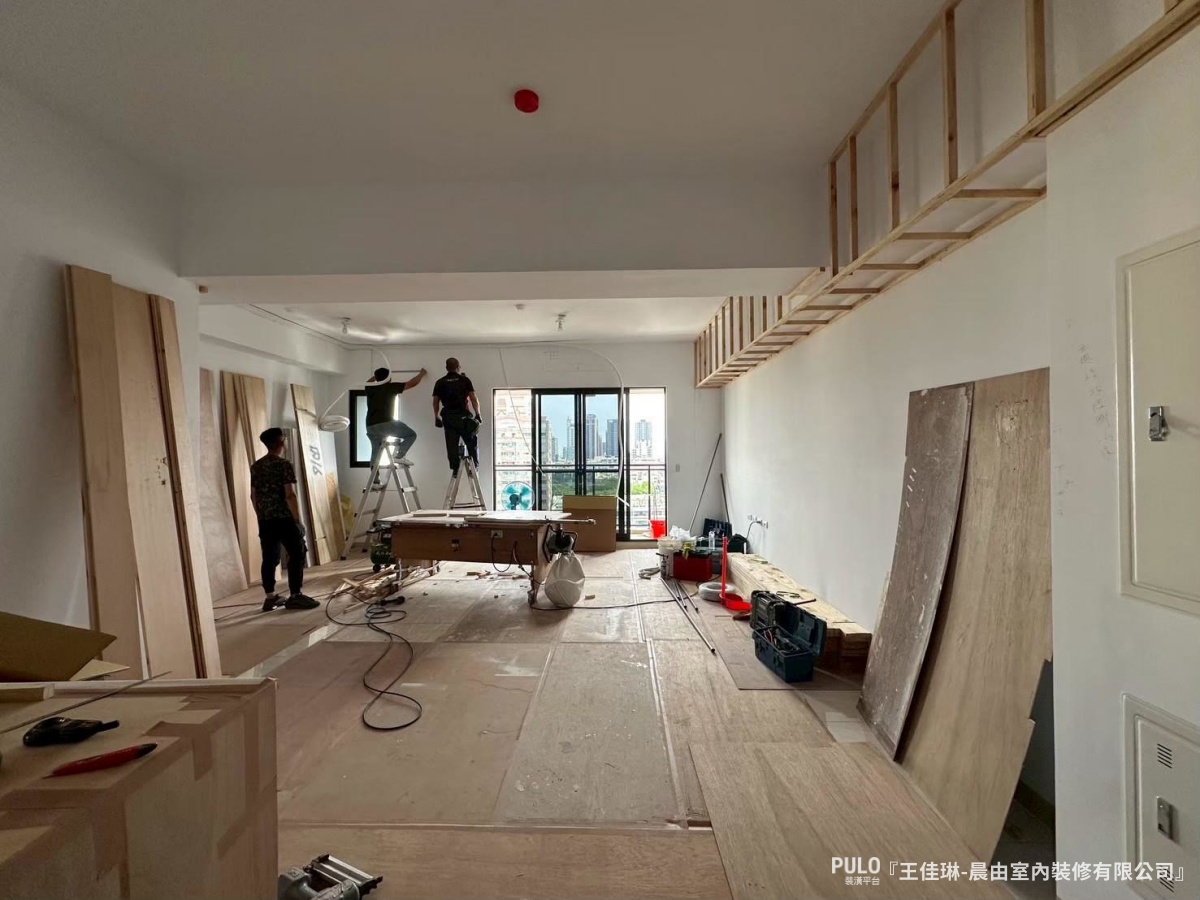 晨由室內裝修有限公司台南室內設計作品 - PULO裝潢平台 30坪台南室內設計開箱:霧白奶油風與玻璃書房,打造貓咪也愛的透光極簡宅 - 晨由室內裝修有限公司作品 - PULO裝潢平台