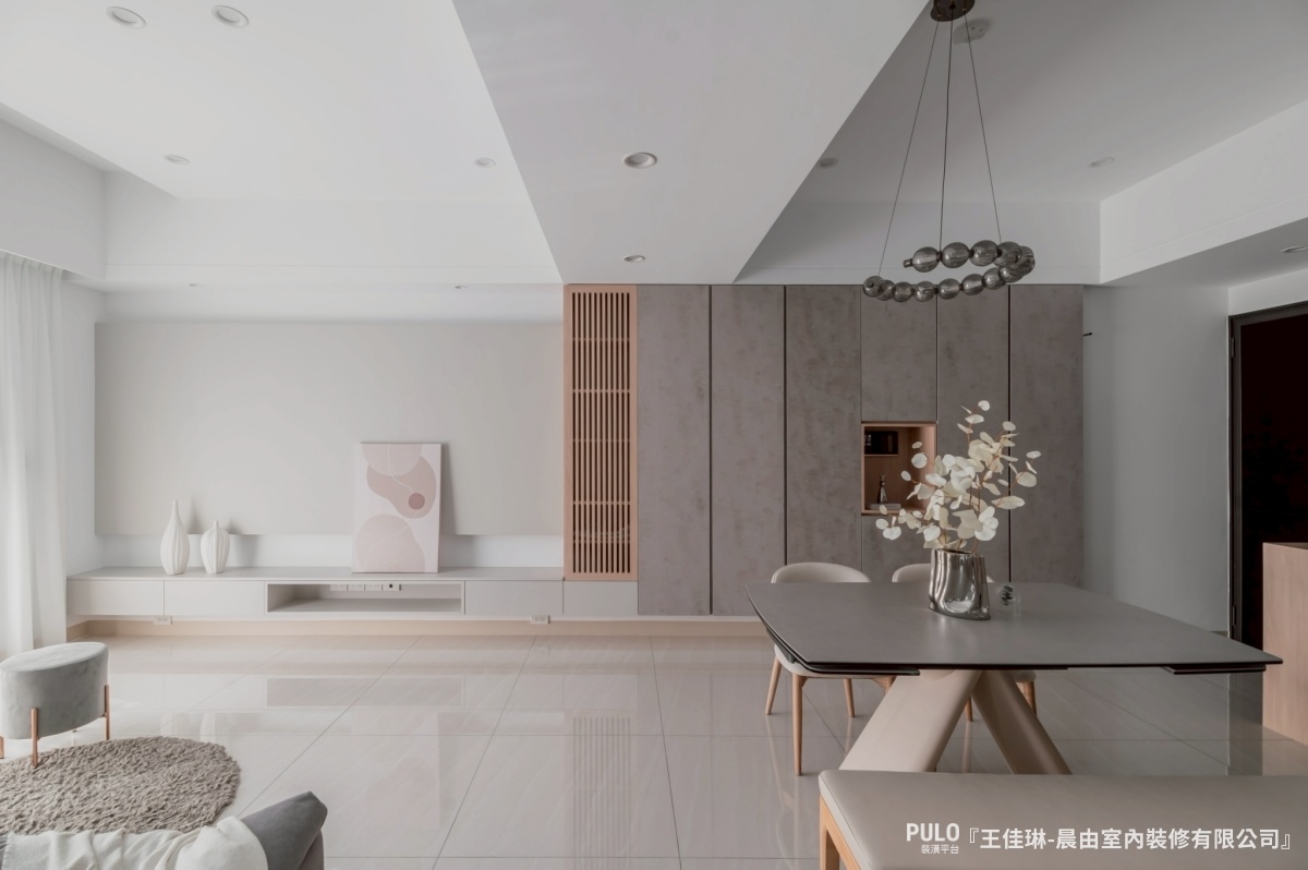 晨由室內裝修有限公司台南室內設計作品 - PULO裝潢平台 30坪台南室內設計開箱:霧白奶油風與玻璃書房,打造貓咪也愛的透光極簡宅 - 晨由室內裝修有限公司作品 - PULO裝潢平台