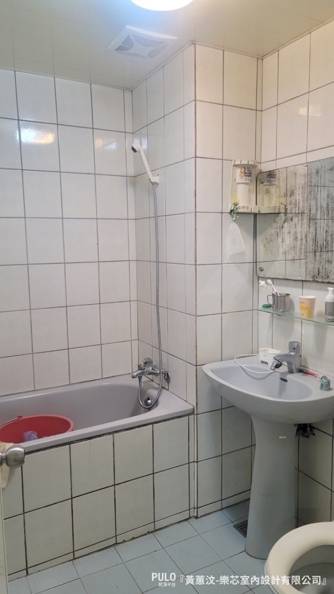 新北中和裝潢|舊屋翻新實例:廚房浴室翻修、全室粉刷 -樂芯室內設計有限公司作品- PULO裝潢平台 這則中和裝潢以舊屋翻新的基礎項目為主,針對老舊的設備與建材進行更換與修繕,讓空間恢復舒適的居住機能。 -樂芯室內設計有限公司作品- PULO裝潢平台