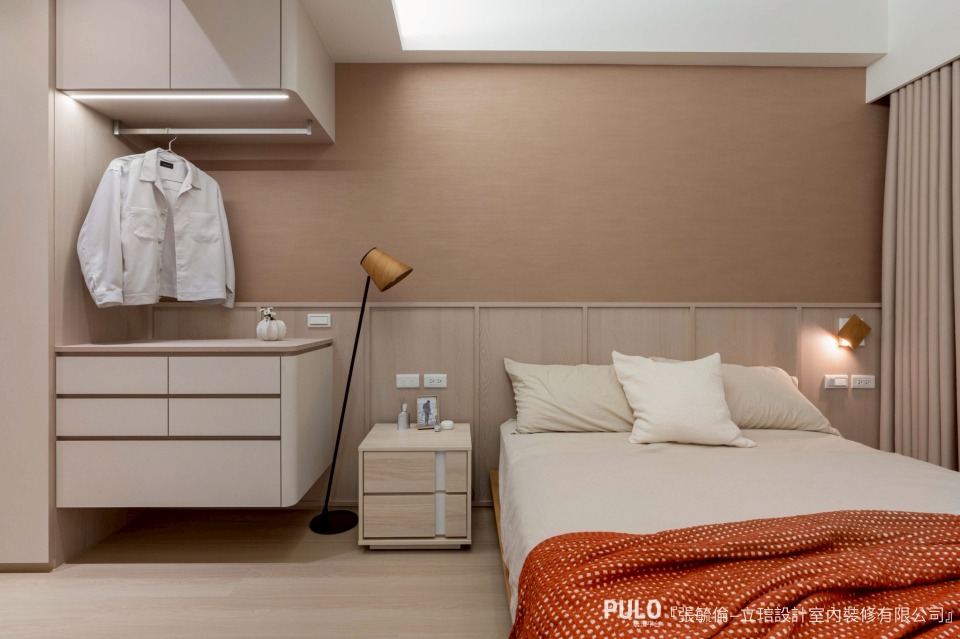 床頭上有燈風水好嗎?90%的人都裝錯了!完整破解房間風水 - 立琂設計室內裝修有限公司臥室設計作品 - PULO裝潢平台 床頭上有燈風水好嗎?90%的人都裝錯了!完整破解房間風水 - 立琂設計室內裝修有限公司臥室設計作品 - PULO裝潢平台