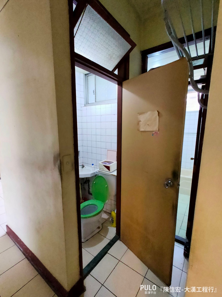 這座位於台北的27坪老屋已有約35年的歷史，屋主在老屋翻新中提出了明確的需求，包括基礎工程的全面更新、結構的強化，以及浴廁和廚房設備的升級。大漢工程行作品 - PULO裝潢平台