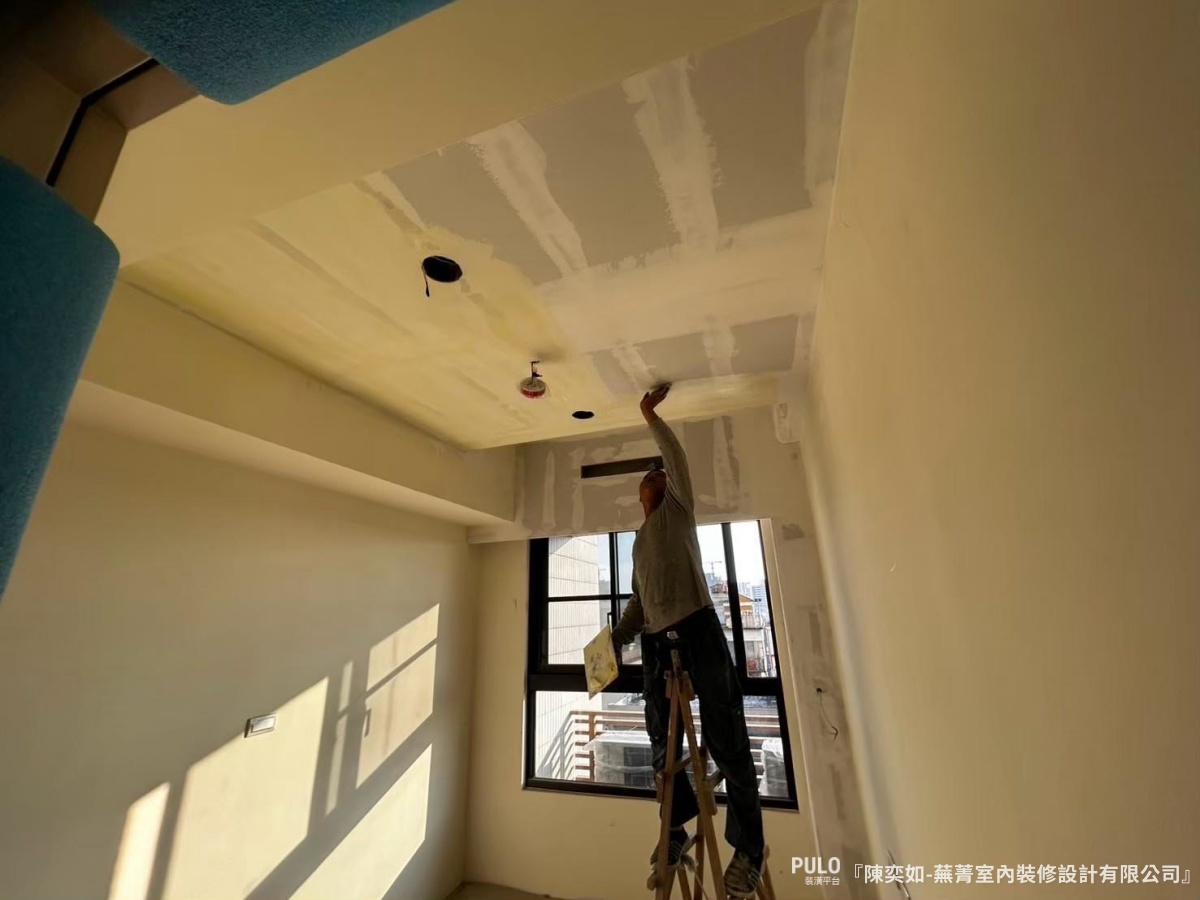 蕪菁室內裝修設計有限公司作品 - PULO裝潢平台 高雄室內設計,15坪新屋裝潢,溫潤木質打造實用小宅。蕪菁室內裝修設計有限公司作品 - PULO裝潢平台