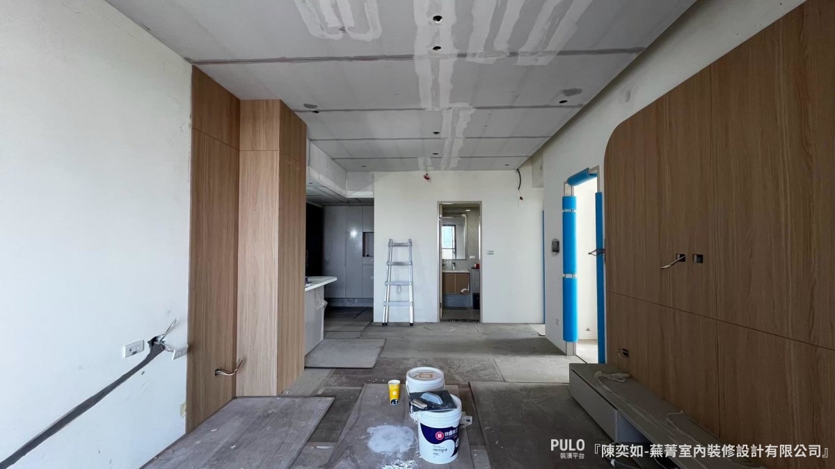 蕪菁室內裝修設計有限公司作品 - PULO裝潢平台 高雄室內設計,15坪新屋裝潢,溫潤木質打造實用小宅。蕪菁室內裝修設計有限公司作品 - PULO裝潢平台