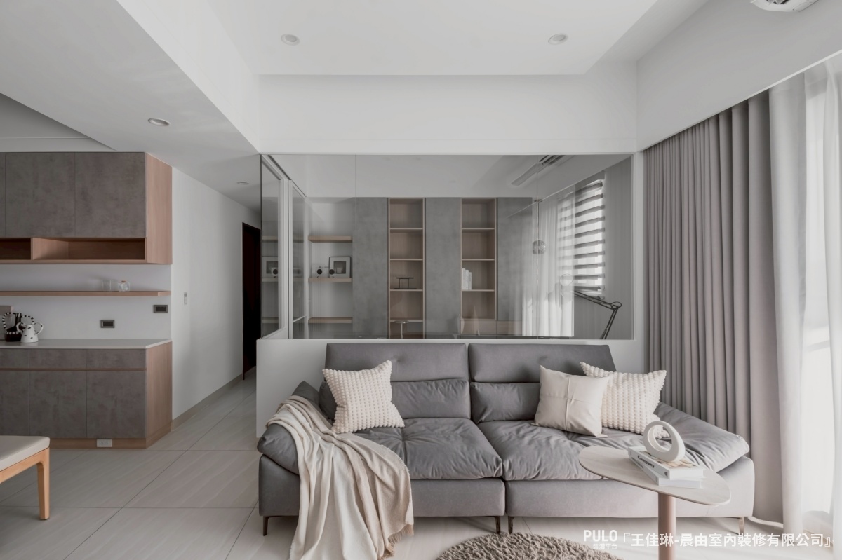 晨由室內裝修有限公司台南室內設計作品 - PULO裝潢平台 30坪台南室內設計開箱:霧白奶油風與玻璃書房,打造貓咪也愛的透光極簡宅 - 晨由室內裝修有限公司作品 - PULO裝潢平台