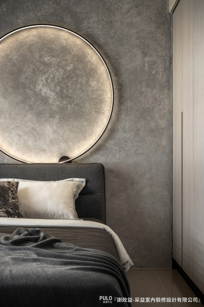 采益室內裝修設計有限公司房間設計作品 - PULO裝潢平台 床頭上有燈風水好嗎?90%的人都裝錯了!完整破解房間風水 - 采益室內裝修設計有限公司臥室設計作品 - PULO裝潢平台