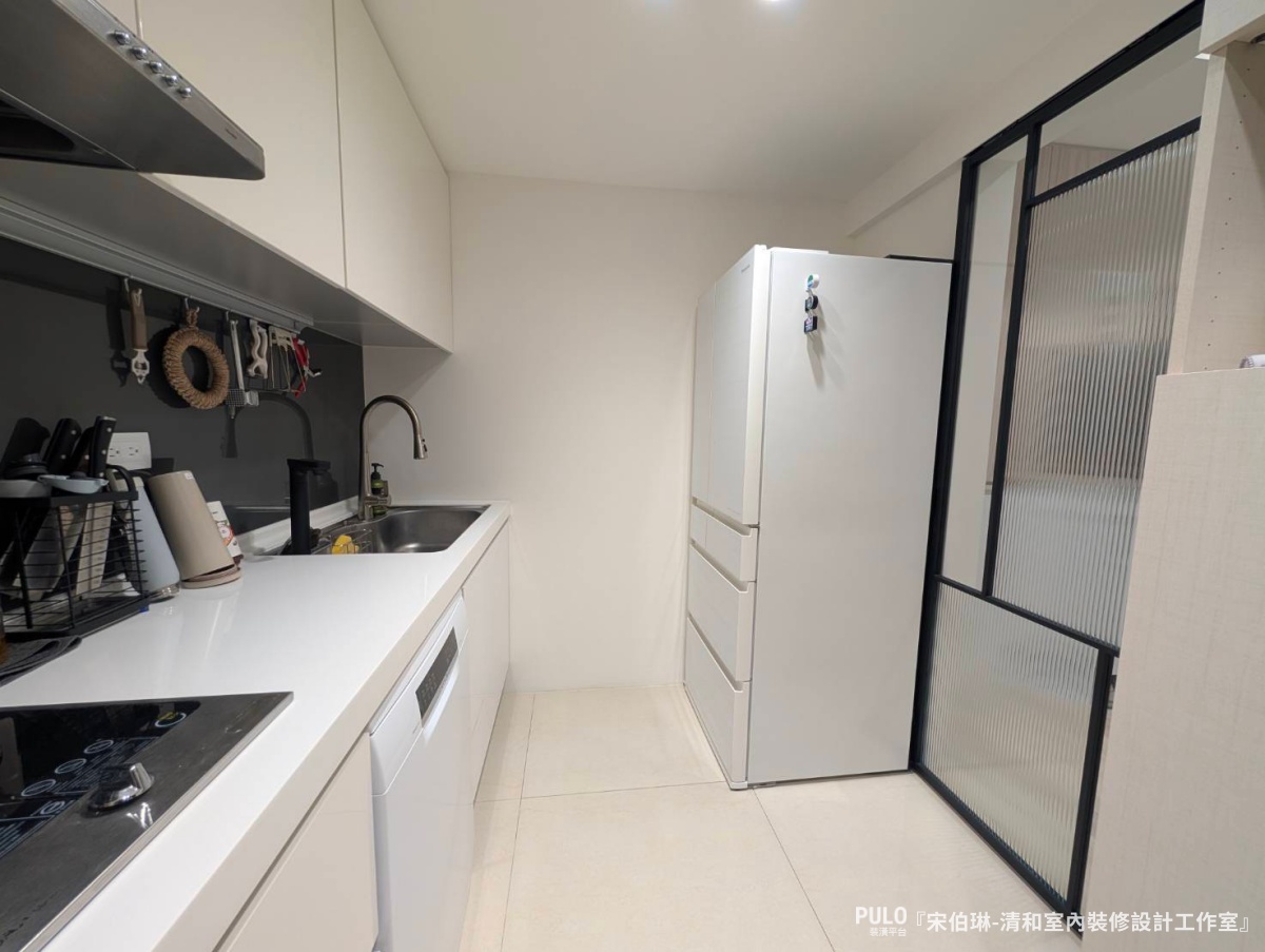 廚房長虹玻璃拉門-清和室內裝修設計工作室小宅裝潢 - PULO裝潢平台