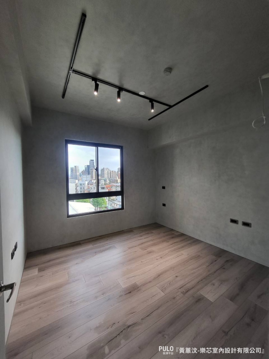 樂芯室內設計有限公司侘寂風設計- PULO裝潢平台 侘寂風裝潢懶人包:3大元素與配色筆記,小坪數也能打造侘寂風客廳!樂芯室內設計有限公司侘寂風設計- PULO裝潢平台