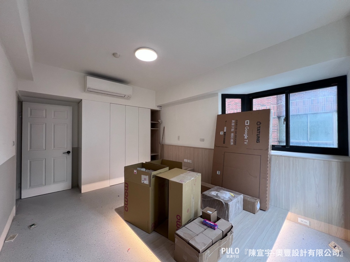 新竹竹北室內設計開箱,24坪中古屋翻修簡約風三房宅。奧豐設計有限公司作品 - PULO裝潢平台 屋主在找竹北室內設計時,希望找到一位能遇到懂得抓預算、也擅長空間規劃的設計師,讓家裡變成簡單、清爽又實用的生活空間。奧豐設計有限公司作品 - PULO裝潢平台
