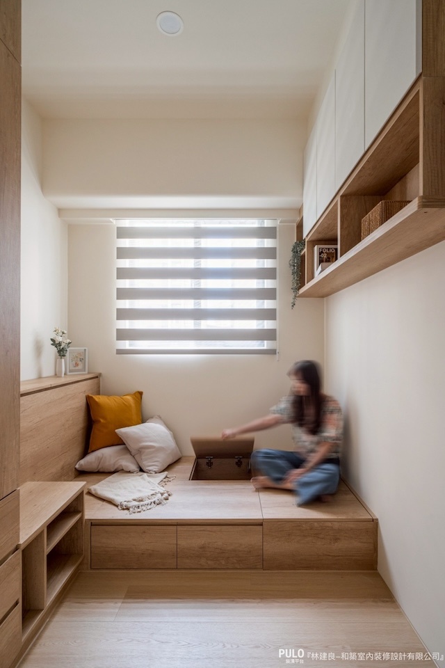 臥榻高度建議約 40-45 公分，與沙發或床架相近。-和築室內裝修設計有限公司臥榻設計 - PULO裝潢平台