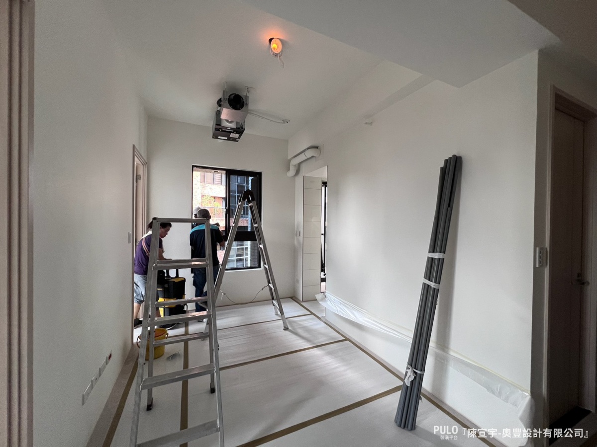 奧豐設計有限公司木作天花板作品 - PULO裝潢平台 木作天花板這樣做:用「圓弧包樑」化解管線外露,小宅輕裝潢必看 - 奧豐設計有限公司木作天花板作品 - PULO裝潢平台