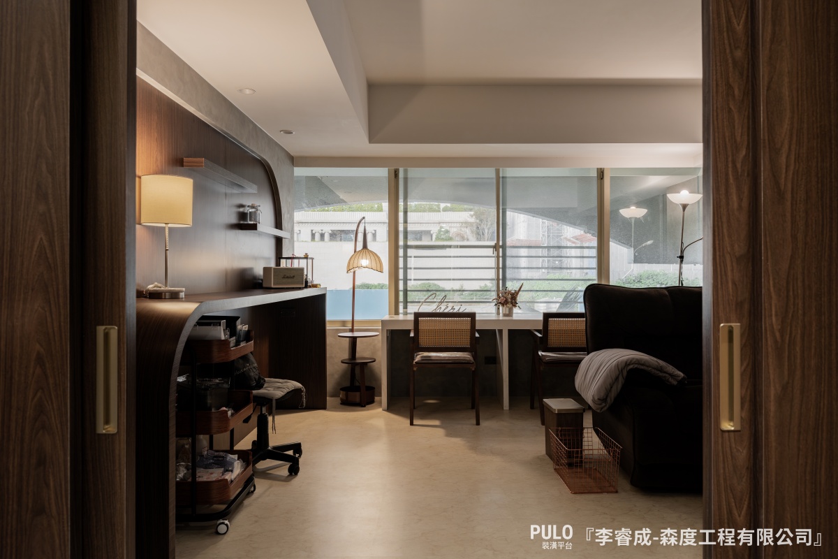 台中老屋設計｜17坪沈穩古典精緻宅。森度工程有限公司台中室內設計作品 - PULO裝潢平台