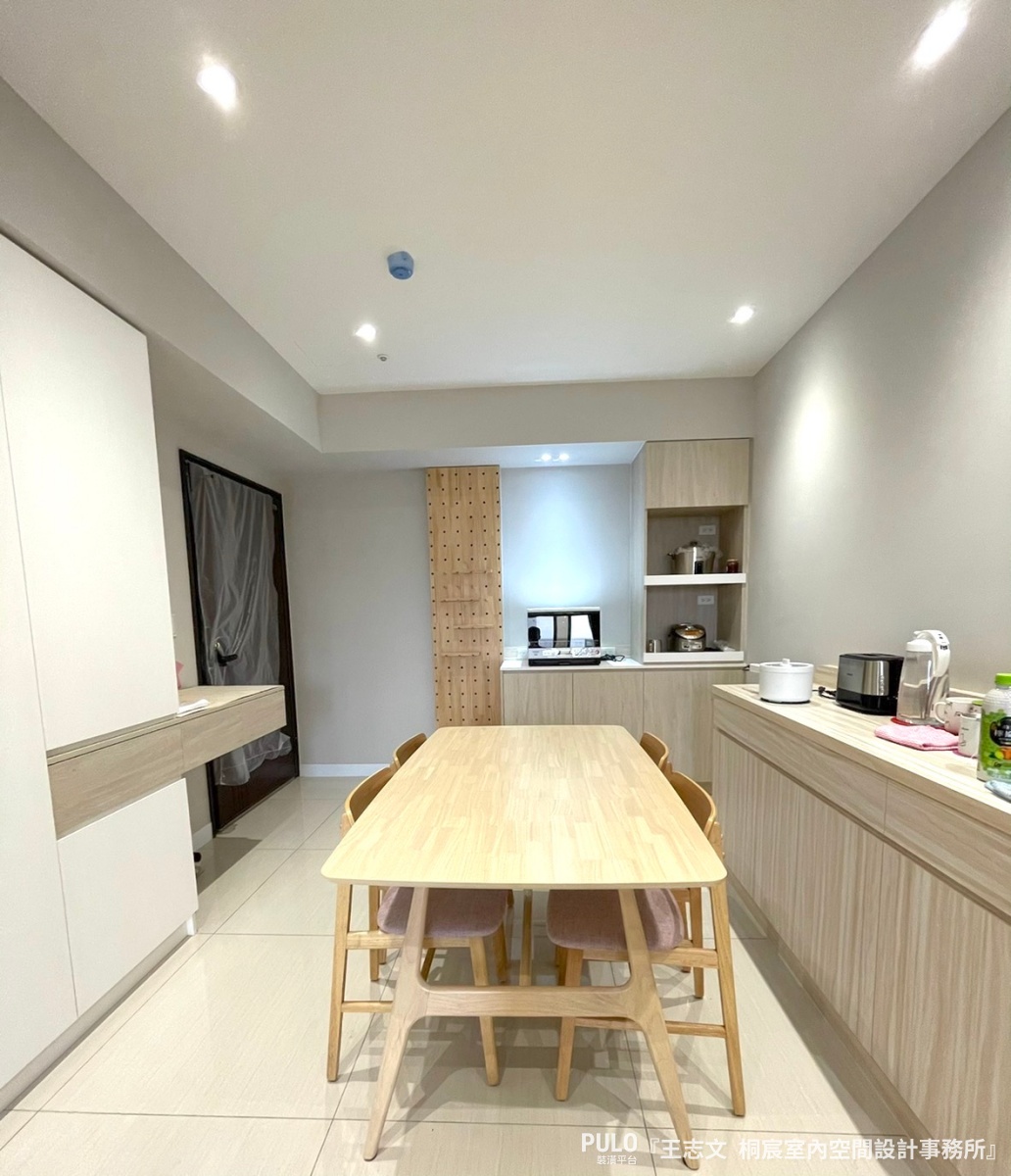 EGGER木地板變換空間氛圍，新北2房2廳裝潢案例開箱 - PULO裝潢平台