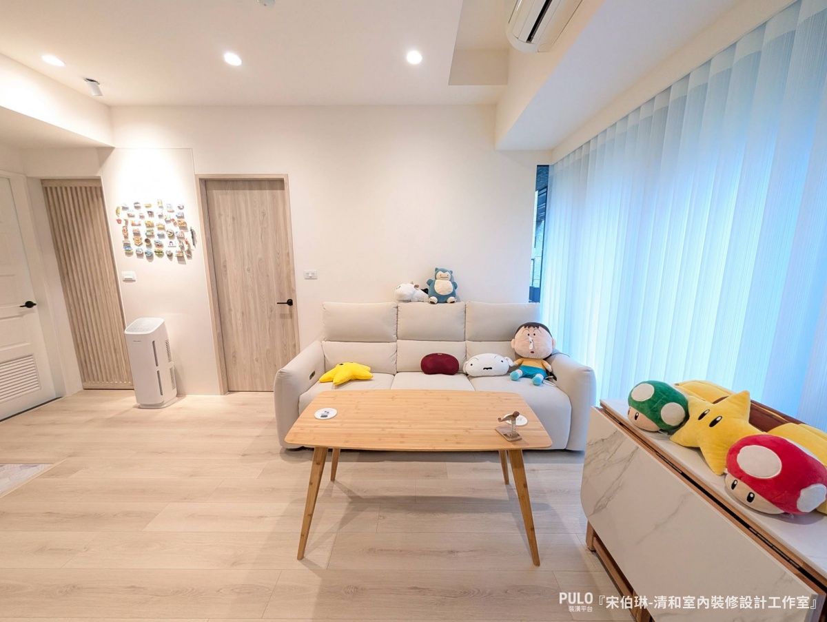 15坪小宅裝潢：利用系統櫃收納與滑門隔間，打造放大的純白採光宅-清和室內裝修設計工作室小宅裝潢 - PULO裝潢平台