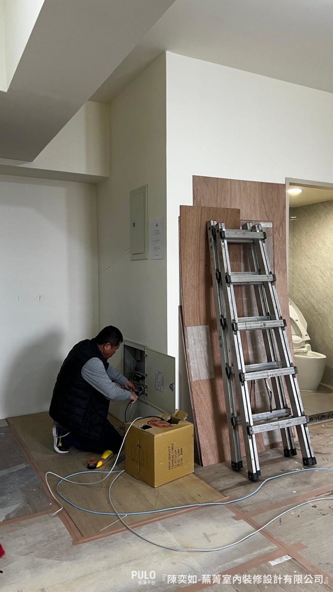 蕪菁室內裝修設計有限公司作品 - PULO裝潢平台 高雄室內設計,15坪新屋裝潢,溫潤木質打造實用小宅。蕪菁室內裝修設計有限公司作品 - PULO裝潢平台
