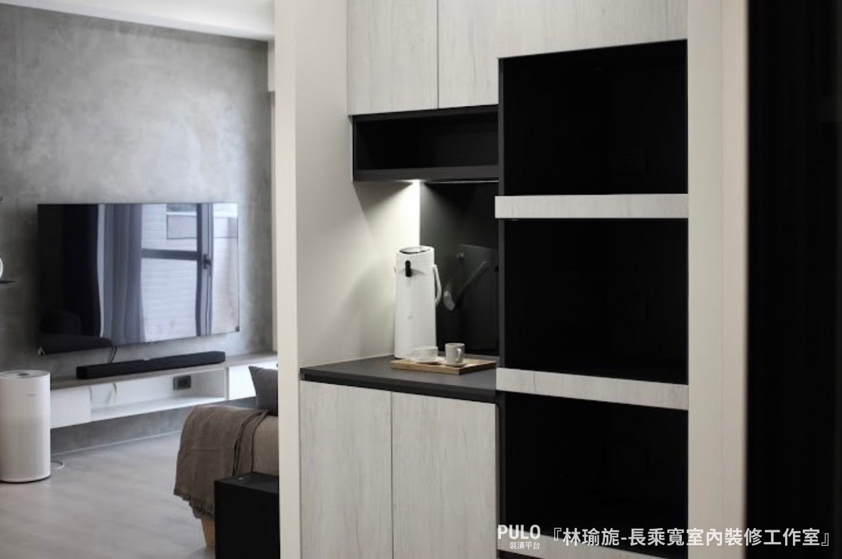 台中室內設計實例｜司曼特電視牆，打造小宅的日常質感 - 長乘寬室內裝修工作室作品 - PULO裝潢平台