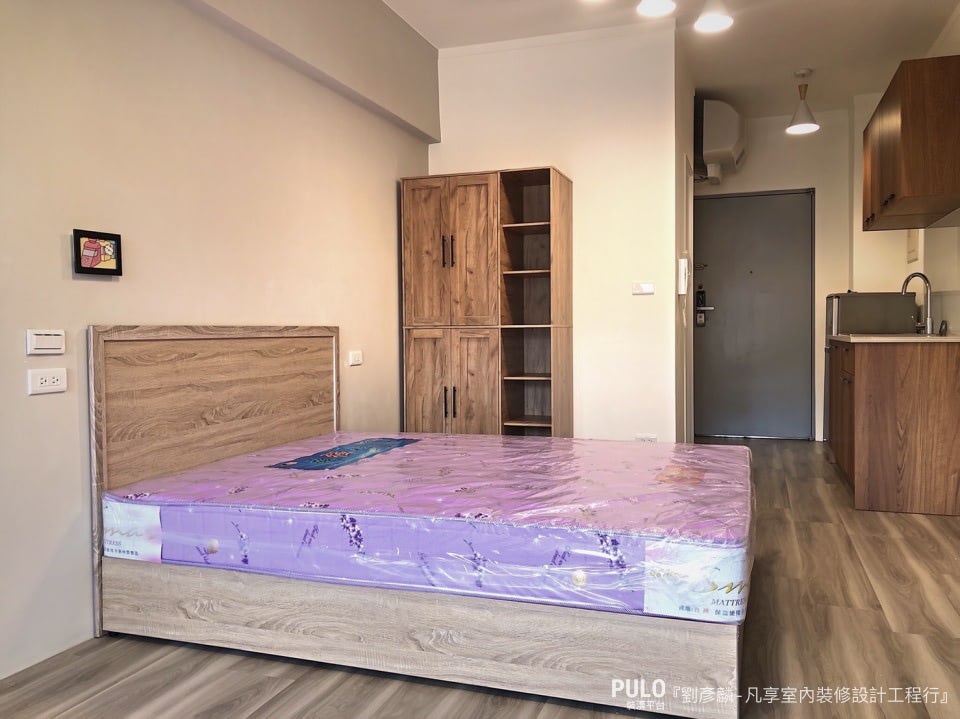 變換地板材質是改造居家風格的一大重要關鍵，即使在不用大筆裝潢預算的情況下，也能為家裡帶來全新的氛圍。凡享室內裝修設計工程行輕裝潢作品 - PULO裝潢平台