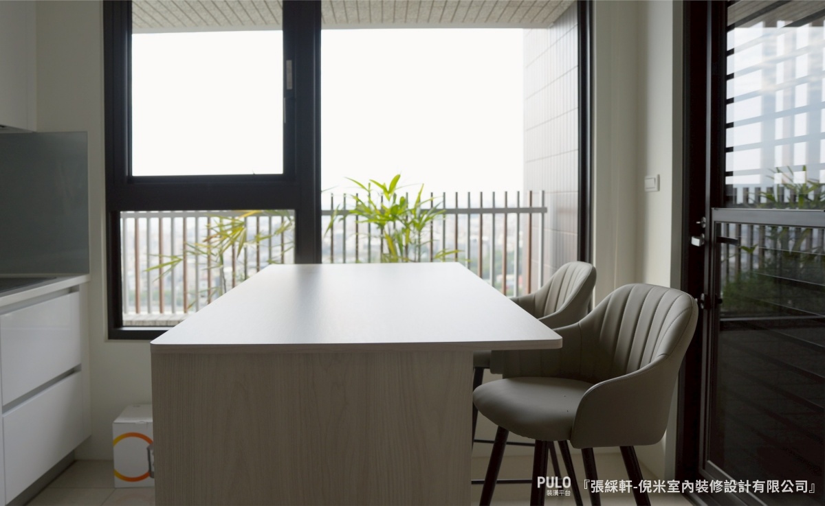 小坪數裝潢必看！台中室內設計案例：16坪白色系居家，用系統櫃與圓弧設計放大空間感-倪米室內裝修設計有限公司台中室內設計 - PULO裝潢平台
