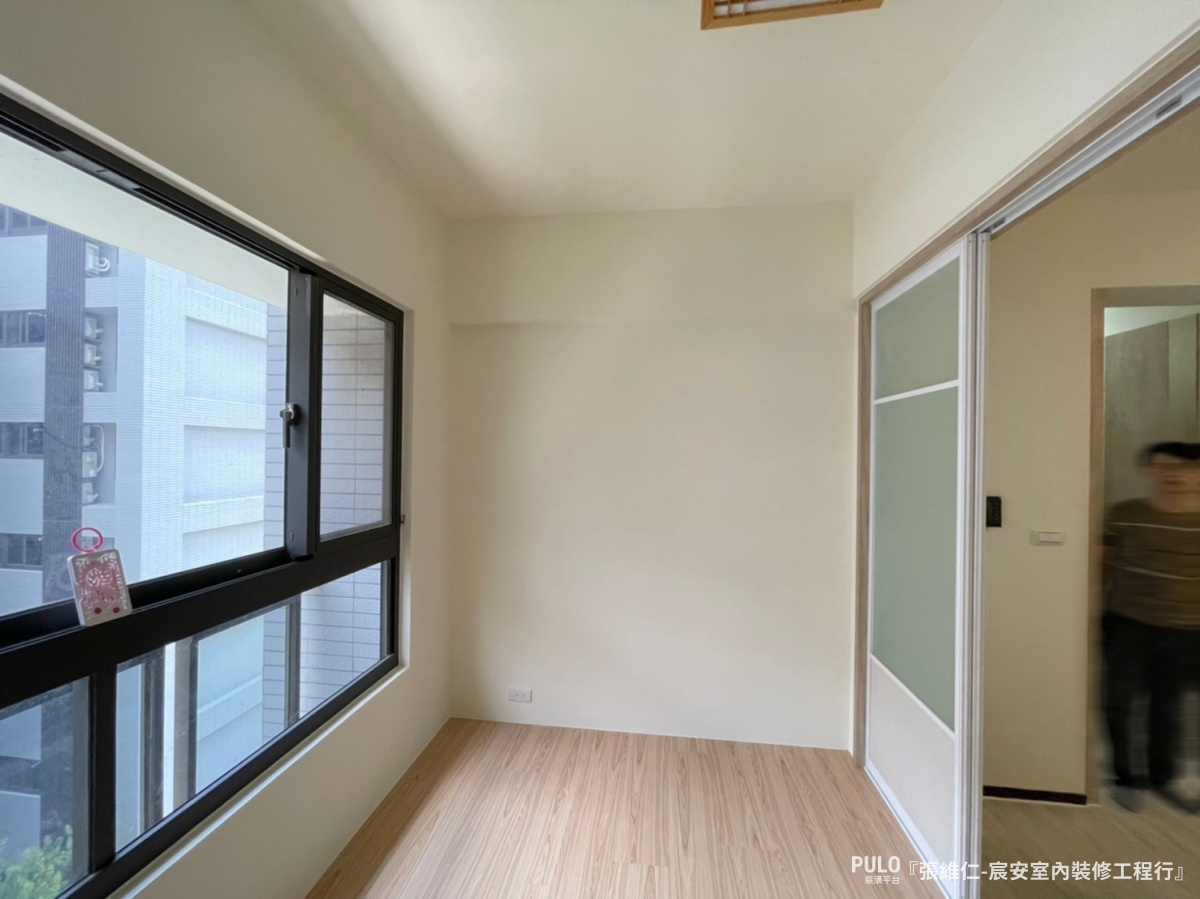 宸安室內裝修工程行台中油漆作品 - PULO裝潢平台 台中油漆輕裝潢案例:跳色牆搭配機能木作,打造清新實用宅-宸安室內裝修工程行台中油漆作品 - PULO裝潢平台
