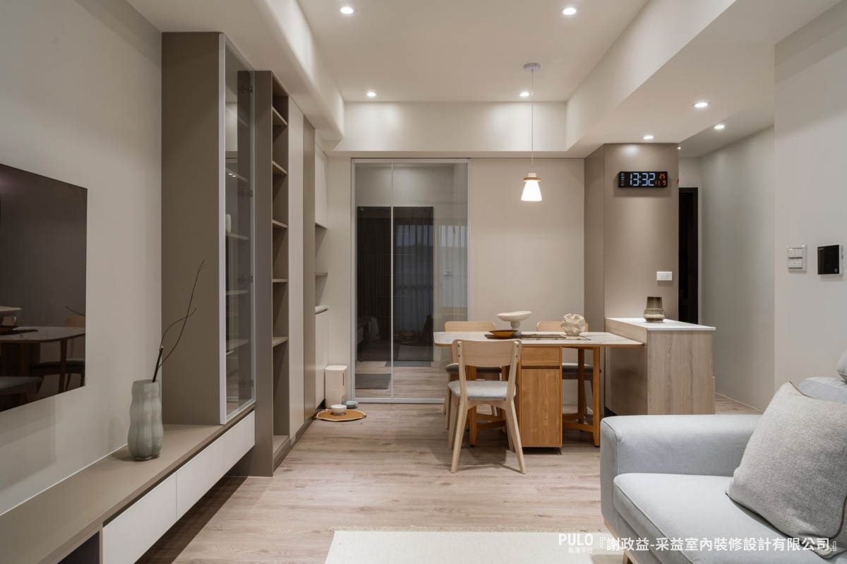 小坪數客廳餐廳合一怎麼設計？5大動線、隔間、收納技巧，小宅不再擁擠！ 采益室內裝修設計有限公司作品- PULO裝潢平台