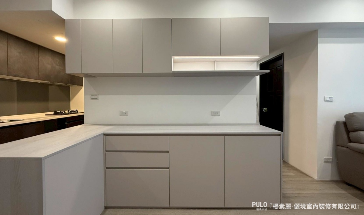 桃園室內設計實例｜22坪銀髮宅系統櫃規劃，樂齡友善的簡約輕裝潢-儷境室內裝修有限公司桃園室內設計 - PULO裝潢平台